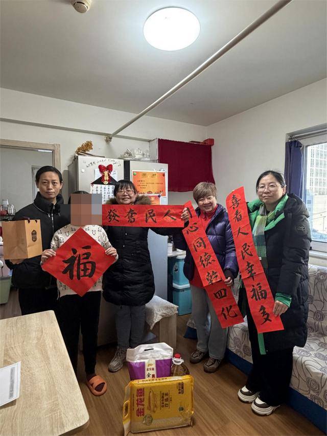 東慧公益攜手尚德公益走進新橋路中學開展需求調研與新春慰問