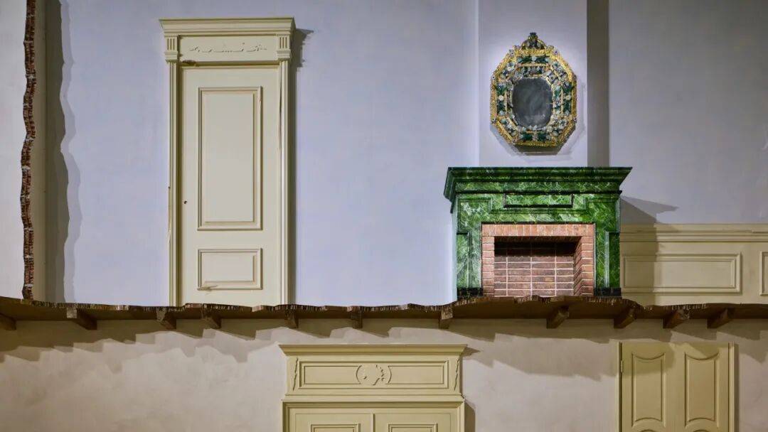 十五位女性，六十套造型，Prada 如何理解穿著