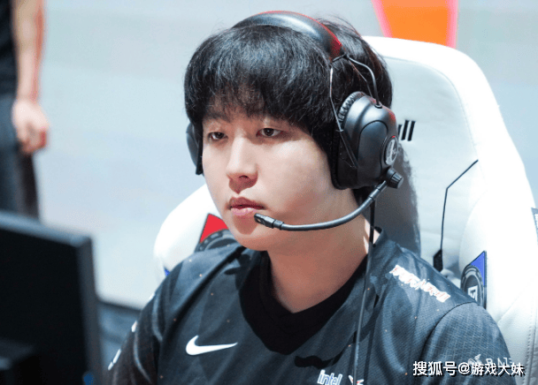 原創Kanavi直播表示想念中國，有時間一定要回去吃美食，網友紛紛讓他別來