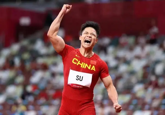 蘇炳添，在SCI發表論文