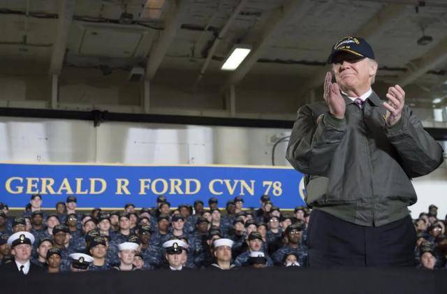 原創“福特”號發生火災，30個小時才把大火撲滅，600水兵睡地板，美軍顏面掃地！