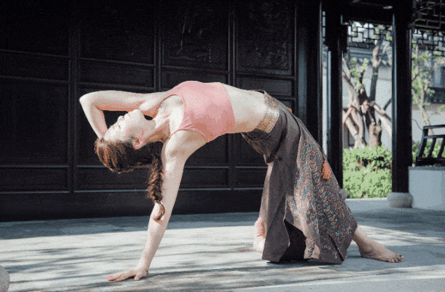 女性最佳“絕經期”已公佈，不是45歲，而是這個數，越接近越健康!