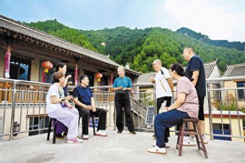 駱駝灣八成村民吃上“旅遊飯”