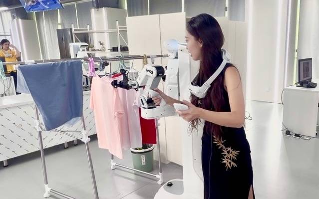 活力中國調研行｜“苦練”上萬小時， 國產機器人走向全球貨架