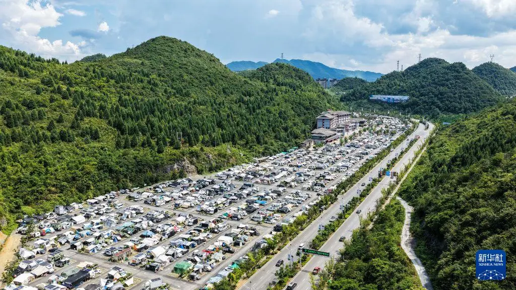 “涼氣候”帶來“熱經濟”貴州避暑旅遊人氣旺