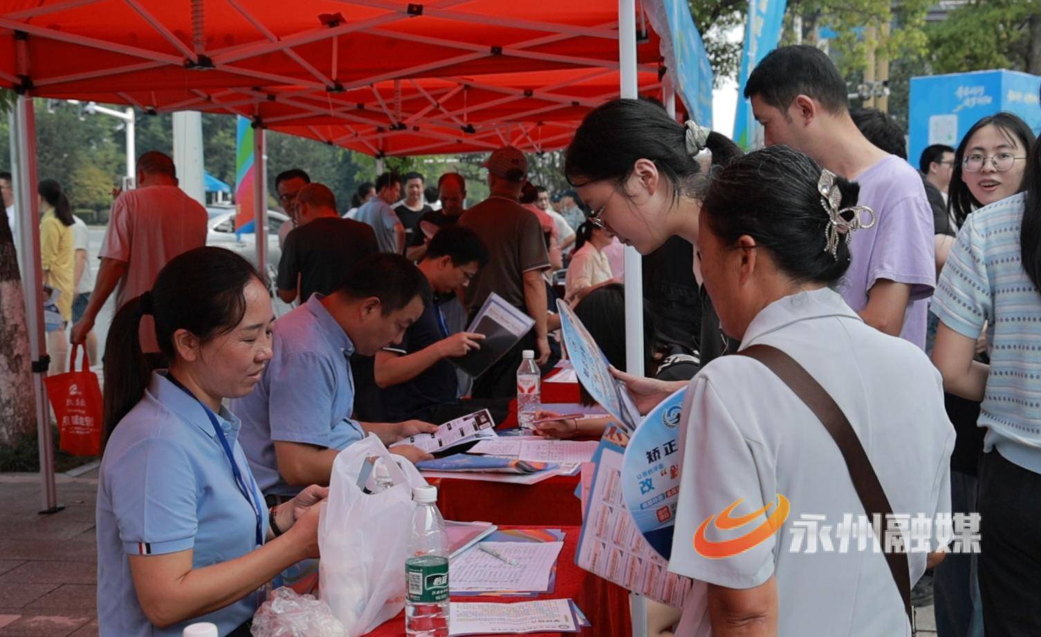 祁陽市首屆大學生就業供需對接會舉行