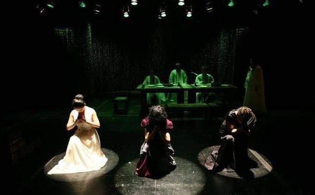 原創從古希臘戲劇走來，當代希臘戲劇《晚餐》作品分析