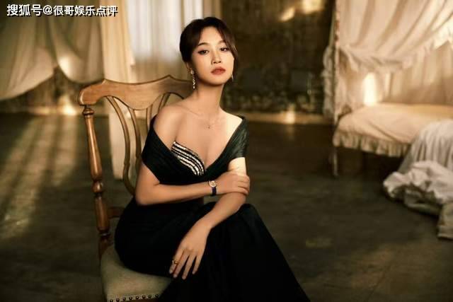 原創曾發誓做一輩子話劇演員，如今深耕影視綜藝，藍盈瑩錯了嗎？