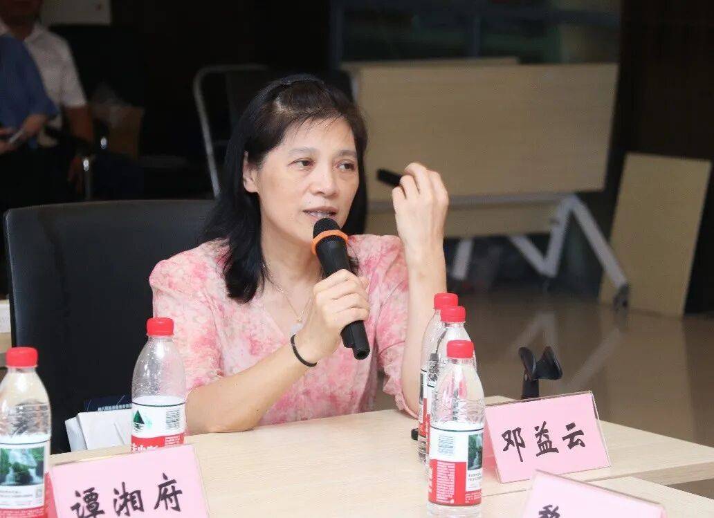 以優質資源築基，以協同共建致遠——幼兒園高質量教育資源建設研討會暨《幼兒園全域教育活動資源》新書釋出會在長沙舉行