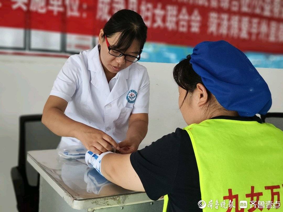 把健康送到生產線 菏澤博愛醫院關愛女性手部健康
