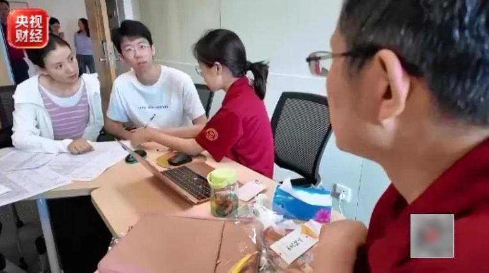 大學專業迎來一輪“上新”，就業前景如何？