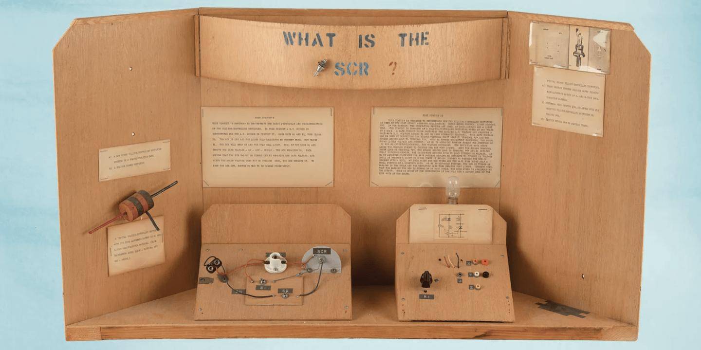 喬布斯1968年中學時代製作的手工科學專案拍賣落槌