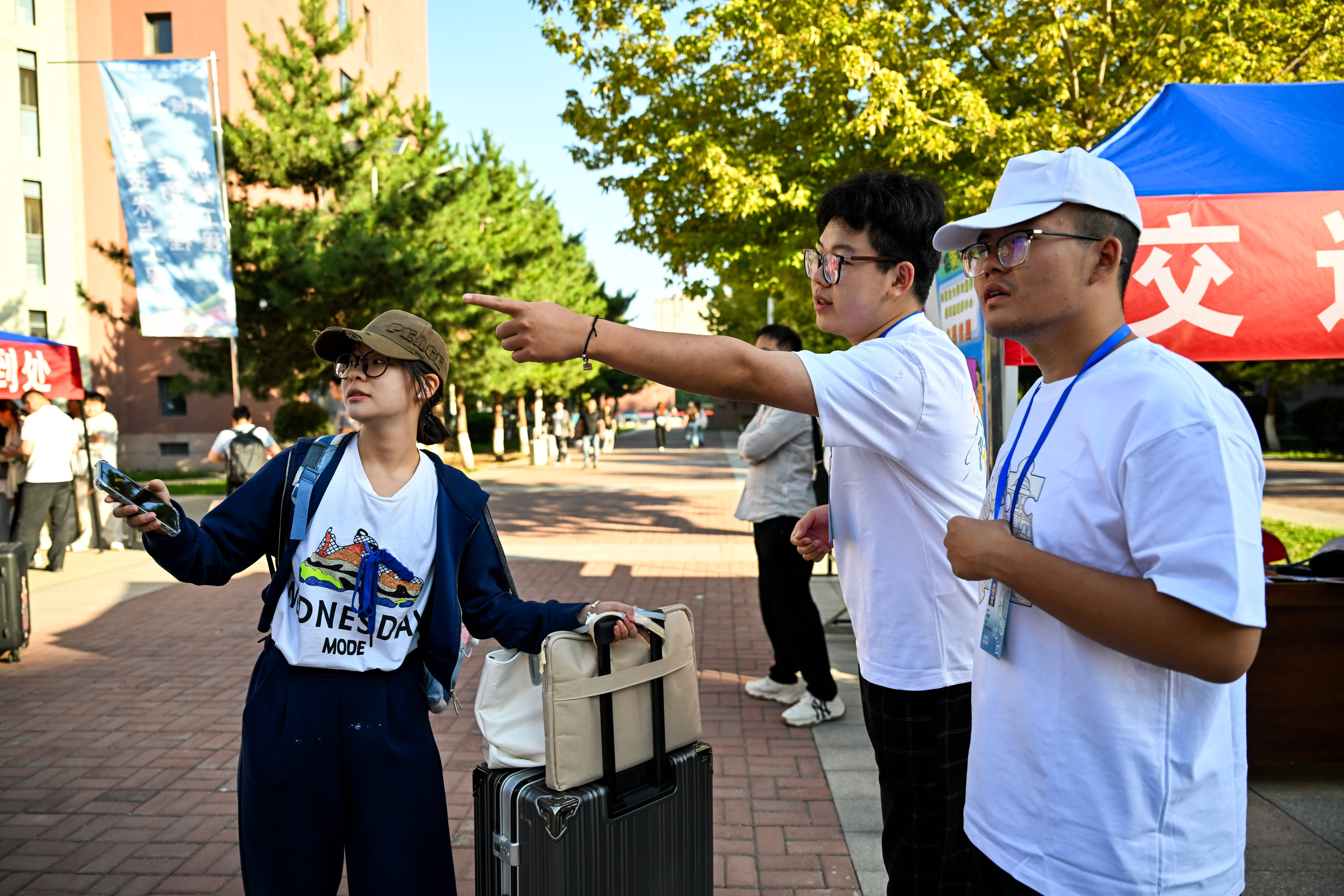 內蒙古大學迎來2026級本科新生