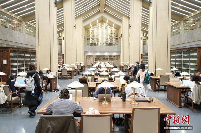 （文化中國行·校館絃歌）從讀書到“造物” 浙大圖書館的N種開啟方式
